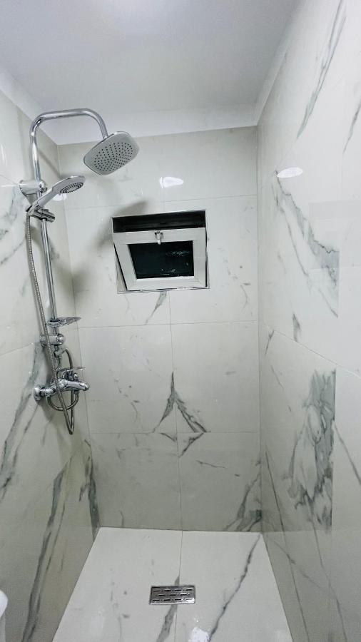Hotel Drinos Tirana Exteriör bild
