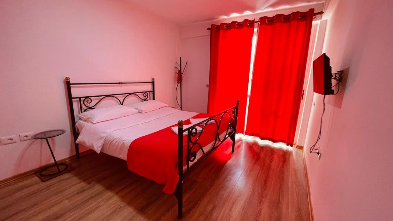 Hotel Drinos Tirana Exteriör bild