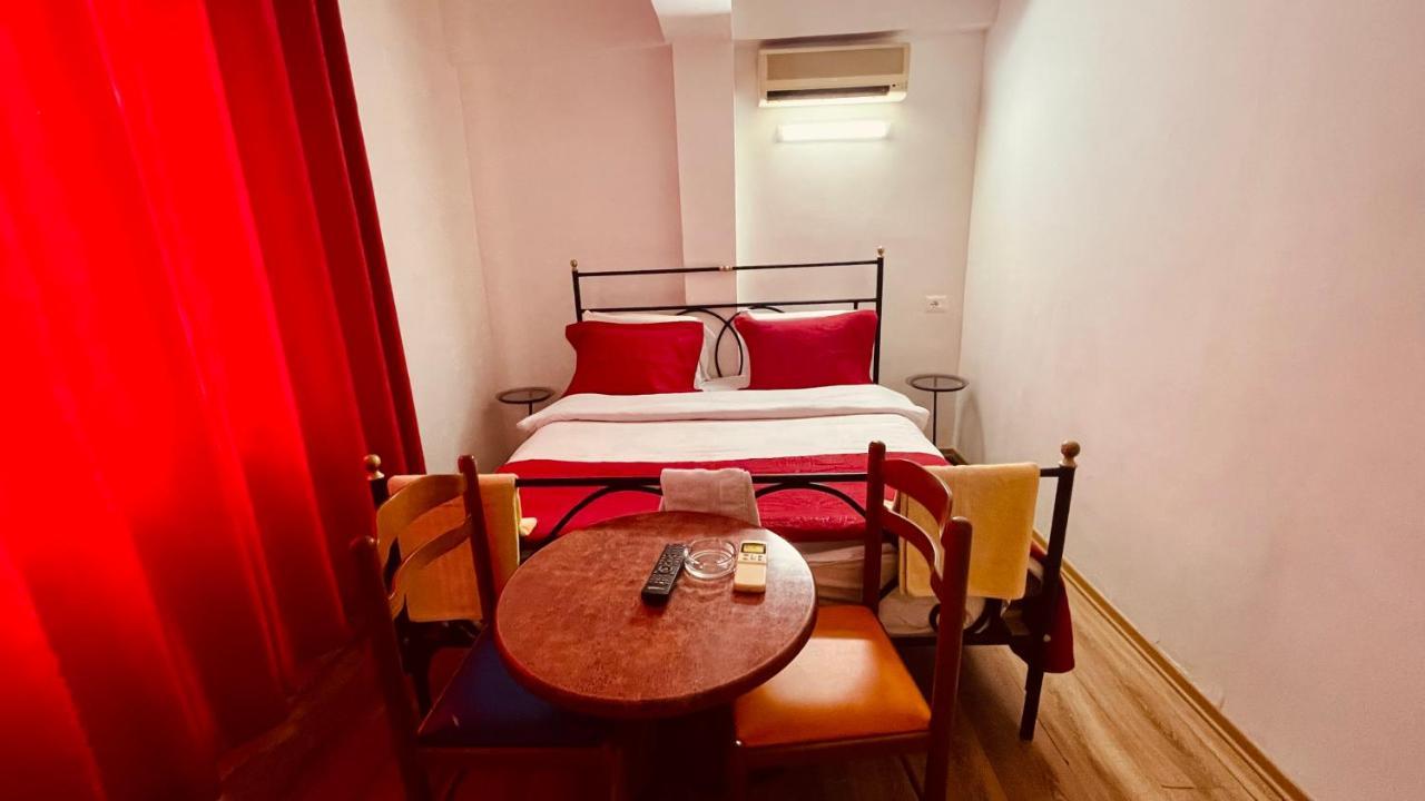 Hotel Drinos Tirana Exteriör bild